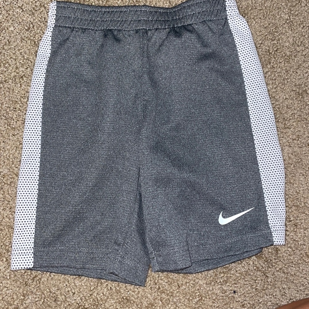 Boys Nike Athletic Shorts Size 7